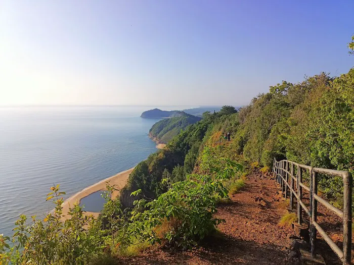 Bukit Keluang Trail Head. Picture 1