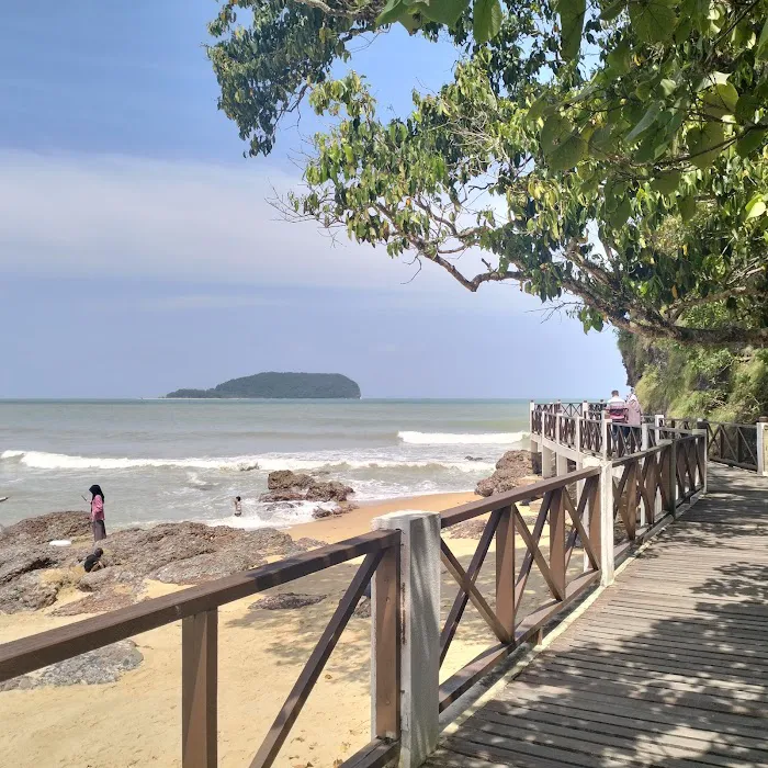 Laluan Berjalan Kaki Pesisir Pantai Bukit Keluang Picture 1