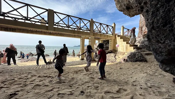 Laluan Berjalan Kaki Pesisir Pantai Bukit Keluang Picture 7