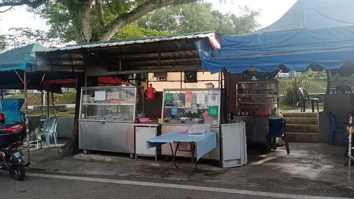 Nasi Lemak Encik Hafiz (kak chik) Picture 3