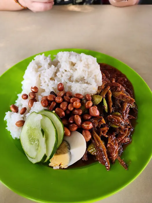Nasi Lemak Encik Hafiz (kak chik) Picture 4