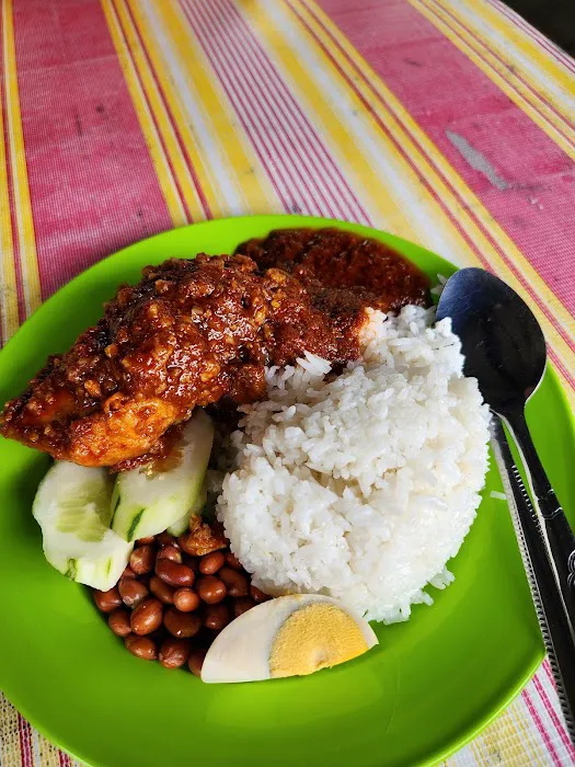 Nasi Lemak Encik Hafiz (kak chik) Picture 8