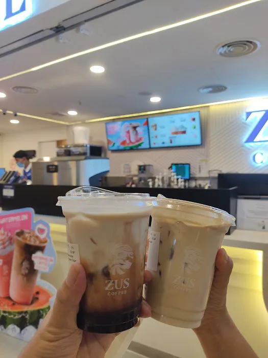 ZUS Coffee - Plaza Low Yat Picture 6