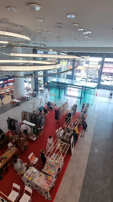 Pinnacle Sri Petaling Mall Picture 3