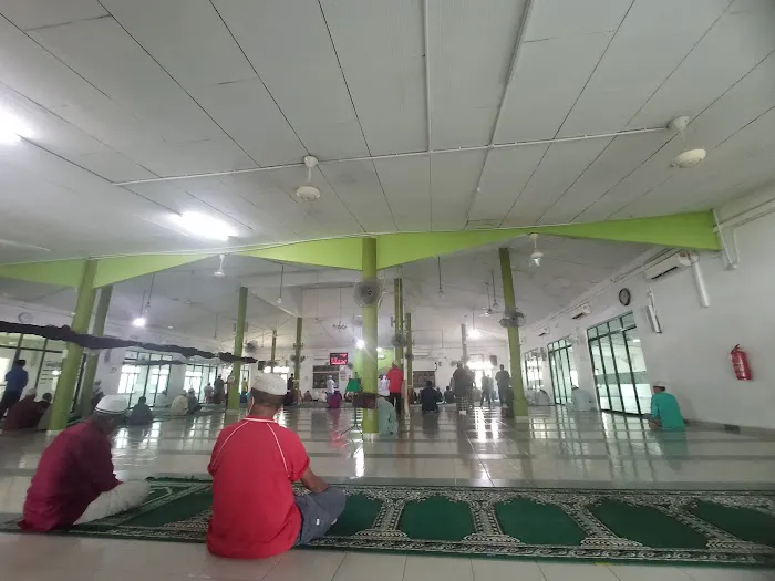Masjid Al-Fattah Batu Tiga Picture 9