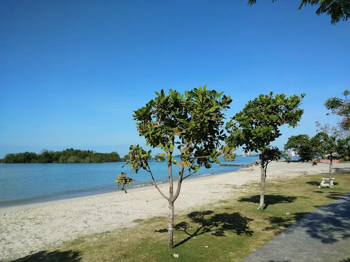 Pantai Bagan Pinang Picture 8