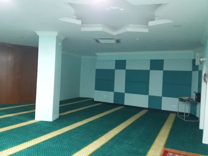 Surau Fakulti Ekonomi Dan Pengurusan Picture 3