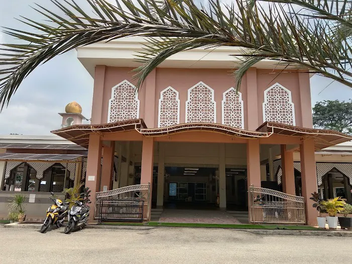 Sultan Ahmad Shah Bandar Jengka Mosque Picture 6