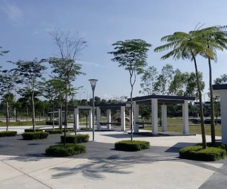 Taman Tasik Ujana Nilai Impian