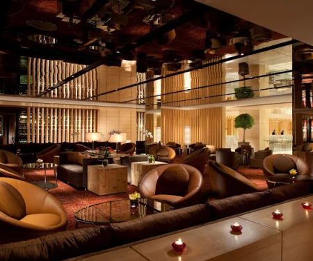 Axis Lounge