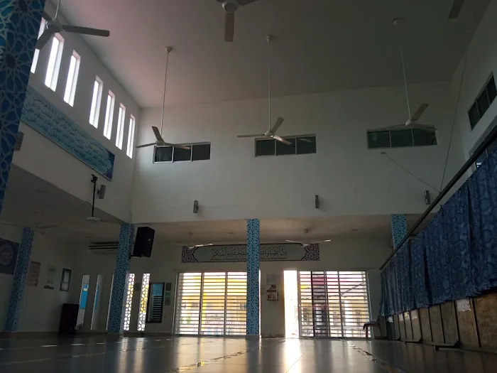 Surau Al-Hikmah SMK Paya Besar Picture 2
