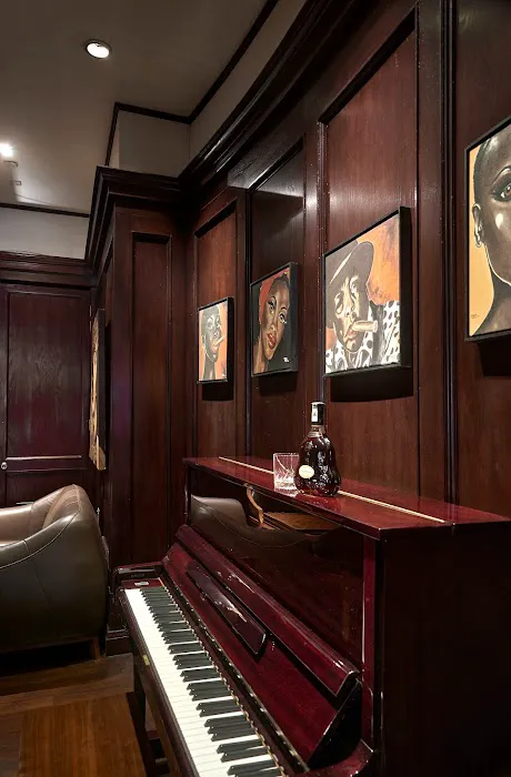 Bentley's Pub Picture 10