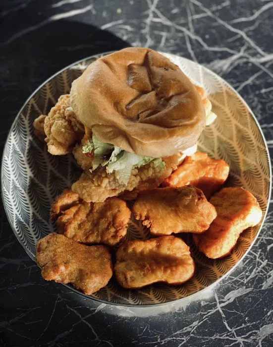 Man’s Burger Picture 4