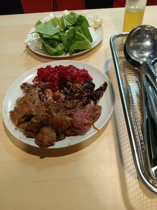 Izzat Steamboat & Grill Picture 10