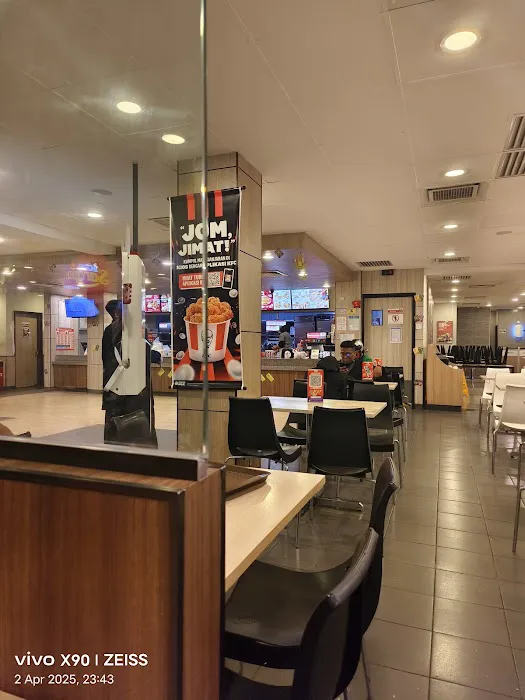 KFC Teluk Intan Picture 6