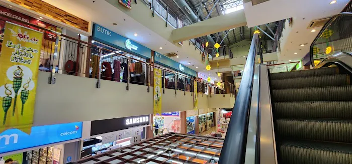 Ole Ole Shopping Centre Picture 8