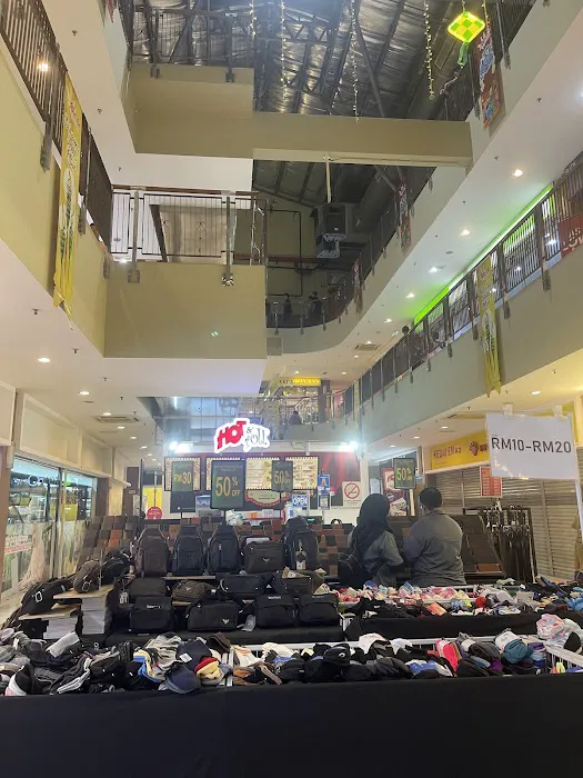 Ole Ole Shopping Centre Picture 6