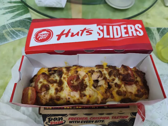 Pizza Hut Delivery Kuala Lipis Picture 4