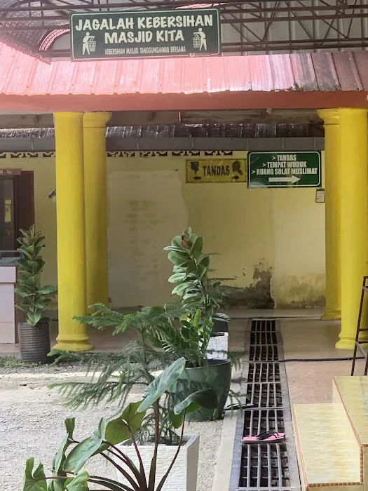 Pasir Dusun District Mosque Picture 4