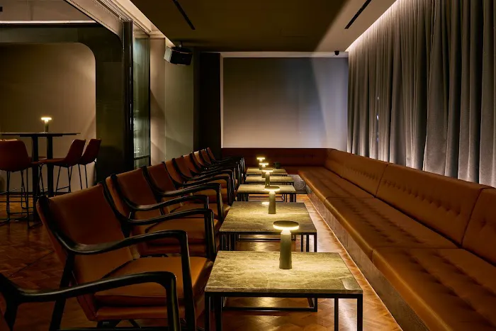 OMNI BAR KL Picture 5