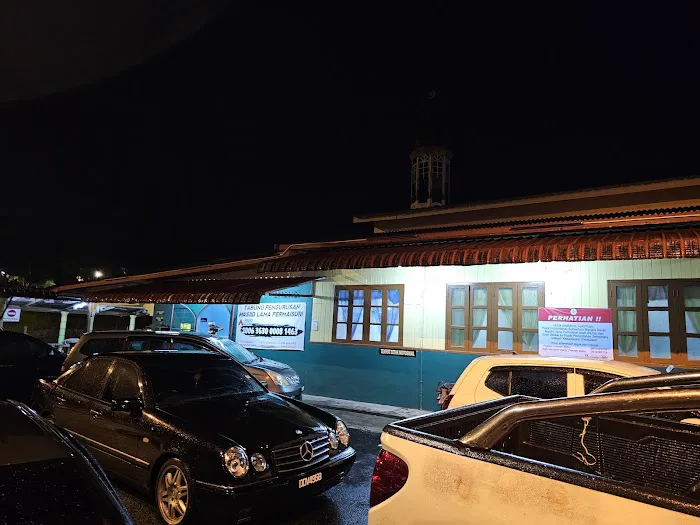 Permaisuri Old Mosque Picture 2