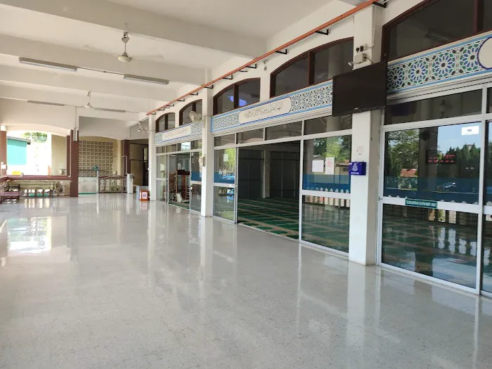 Masjid Kem Tentera Sungai Besi Picture 6