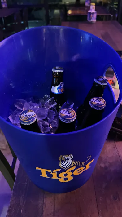 Thirst bar and grill Picture 9