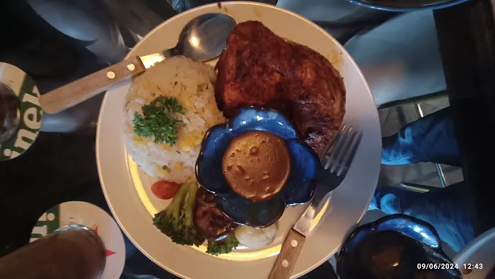 X9 Bar & Restaurant Picture 4