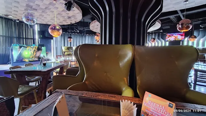 X9 Bar & Restaurant Picture 8