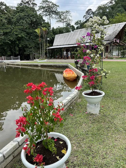 Campsite - Resort Taman Eko Rimba Komanwel Picture 7