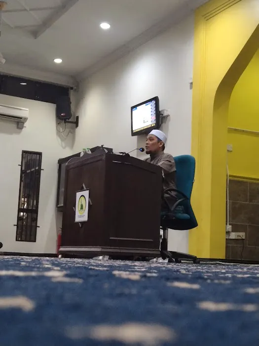 Surau Raudhatul Jannah, Apartment Cempaka Picture 4
