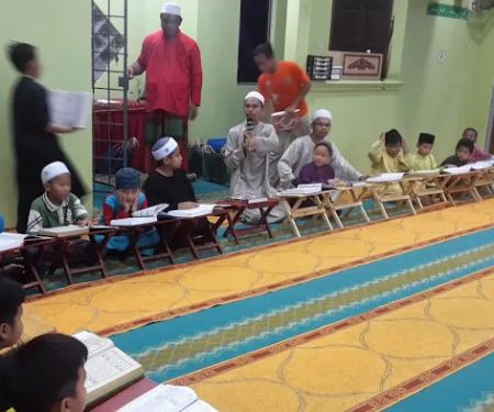 Surau Taman Widuri