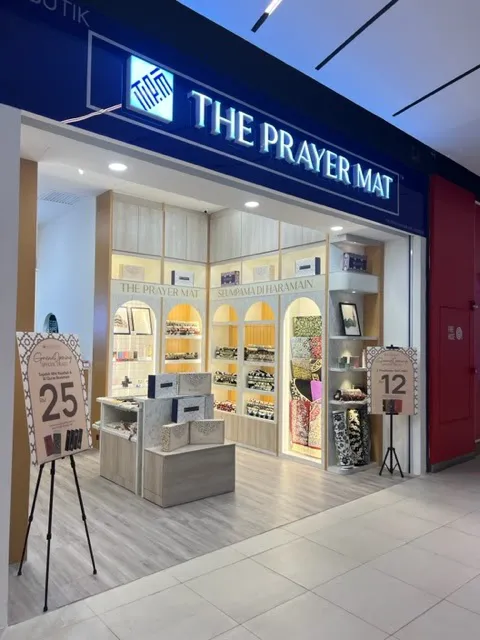 The Prayer Mat Central Picture 1