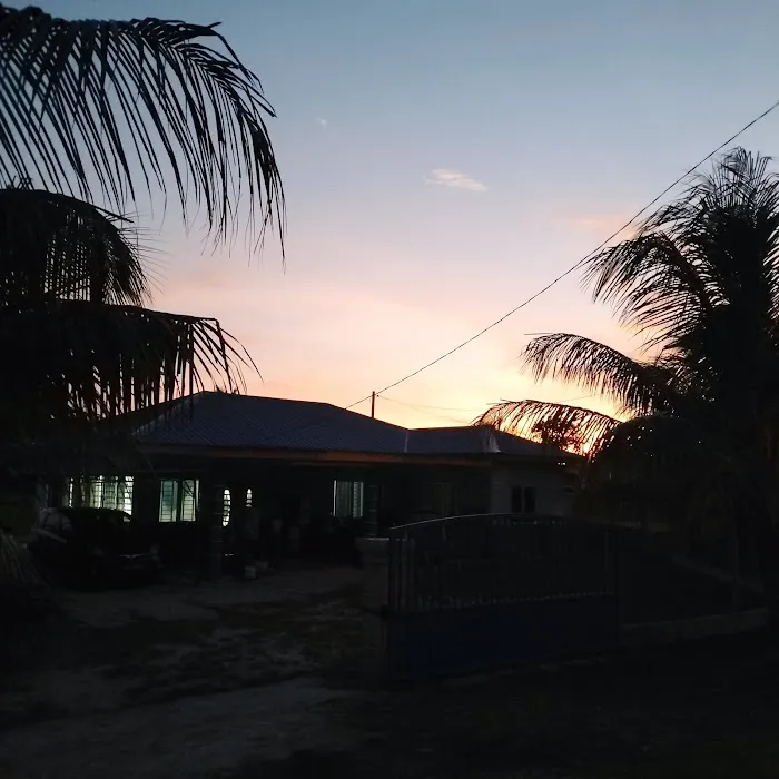 RUMAH BIRU TEPI BENDANG Picture 3