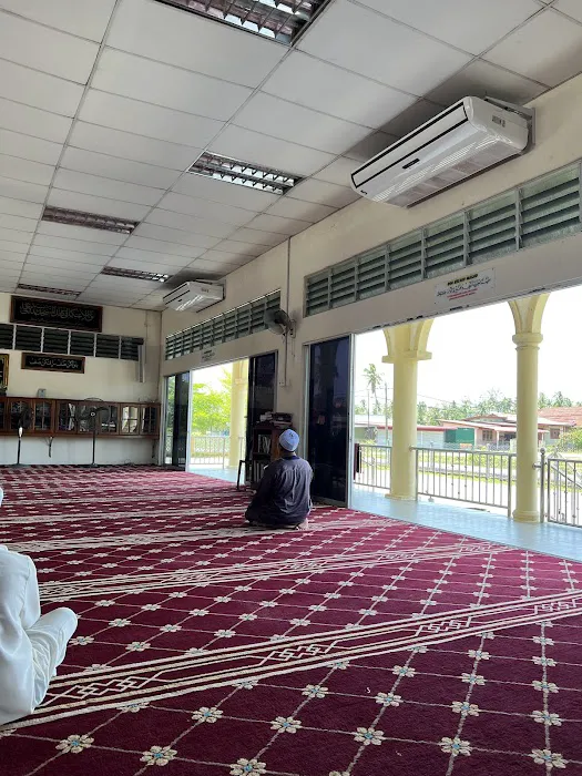 Masjid Kg Air Tawar Picture 3