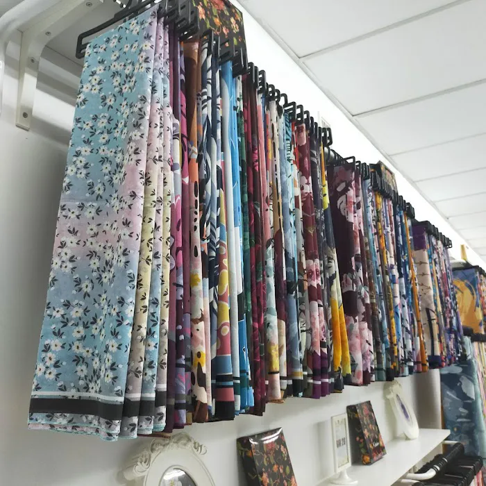 Shaella Exclusive Boutique Picture 5