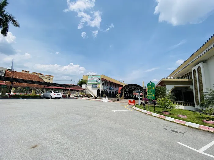 Masjid Daerah Sultan Idris II Teluk Intan Picture 6