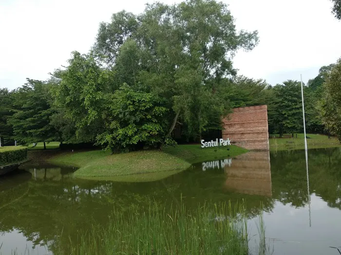 Sentul Park Picture 5