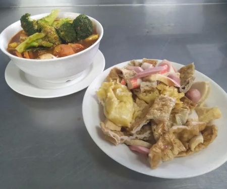 Doll & Zall Nasi Lemak Corner
