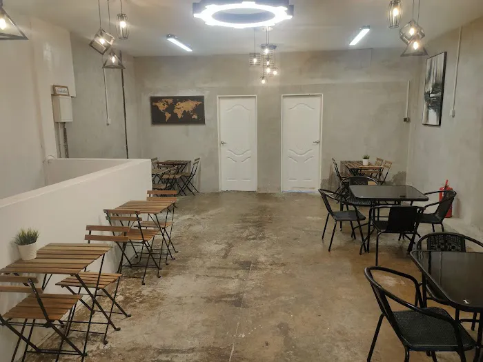 BUMBUNG CAFE Picture 3