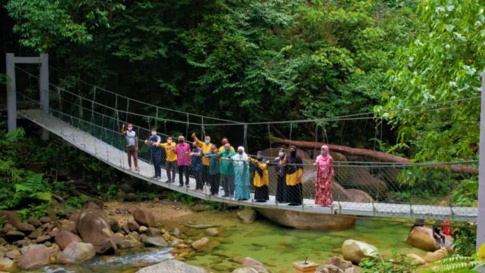 Jambatan Gantung Payong Picture 2