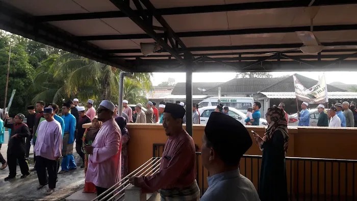 Dato' Dagang Mosque Picture 4