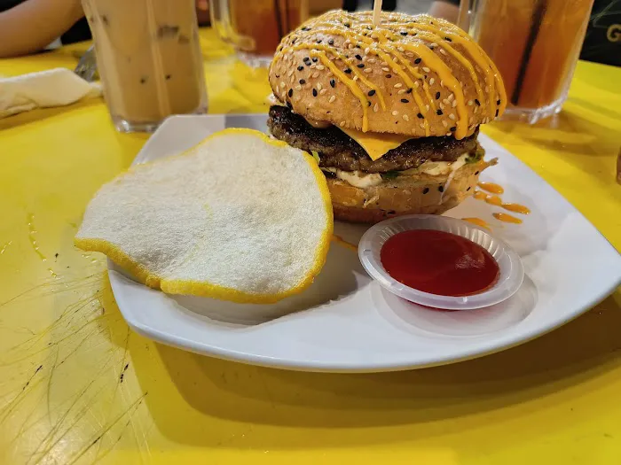 Boss Burger Solo Picture 1