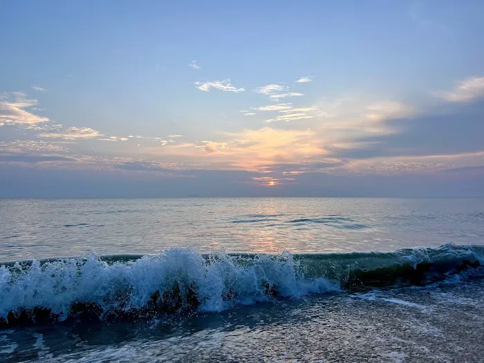 Bisikan Bayu Beach Picture 3