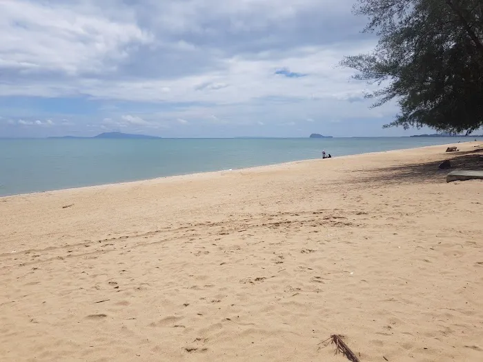 Bisikan Bayu Beach Picture 6