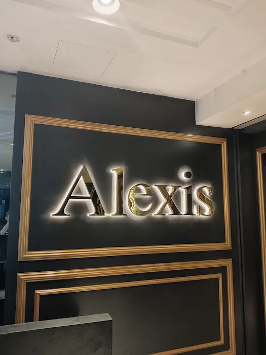 Alexis Club Picture 2