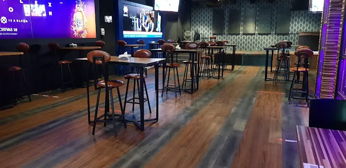 BLISS LOUNGE Picture 6