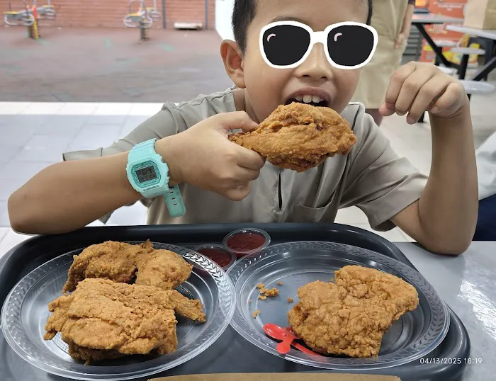 Fryzilla Fried Chicken Picture 4