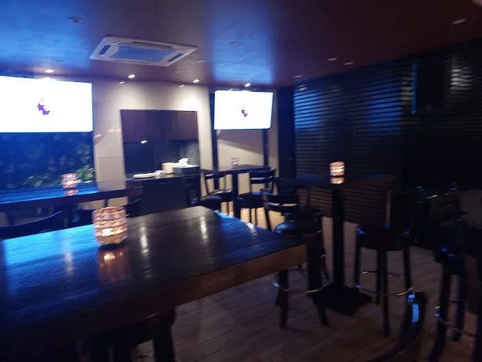 District ss15 restaurant n bar Picture 6