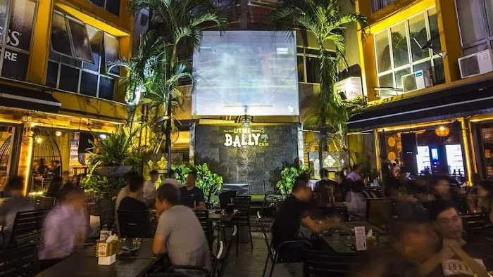 Little Bally Cafe Picture 10